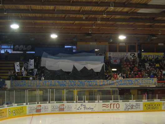 striscione tajcnar