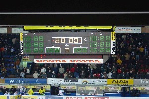 Dalla tribuna rossa
